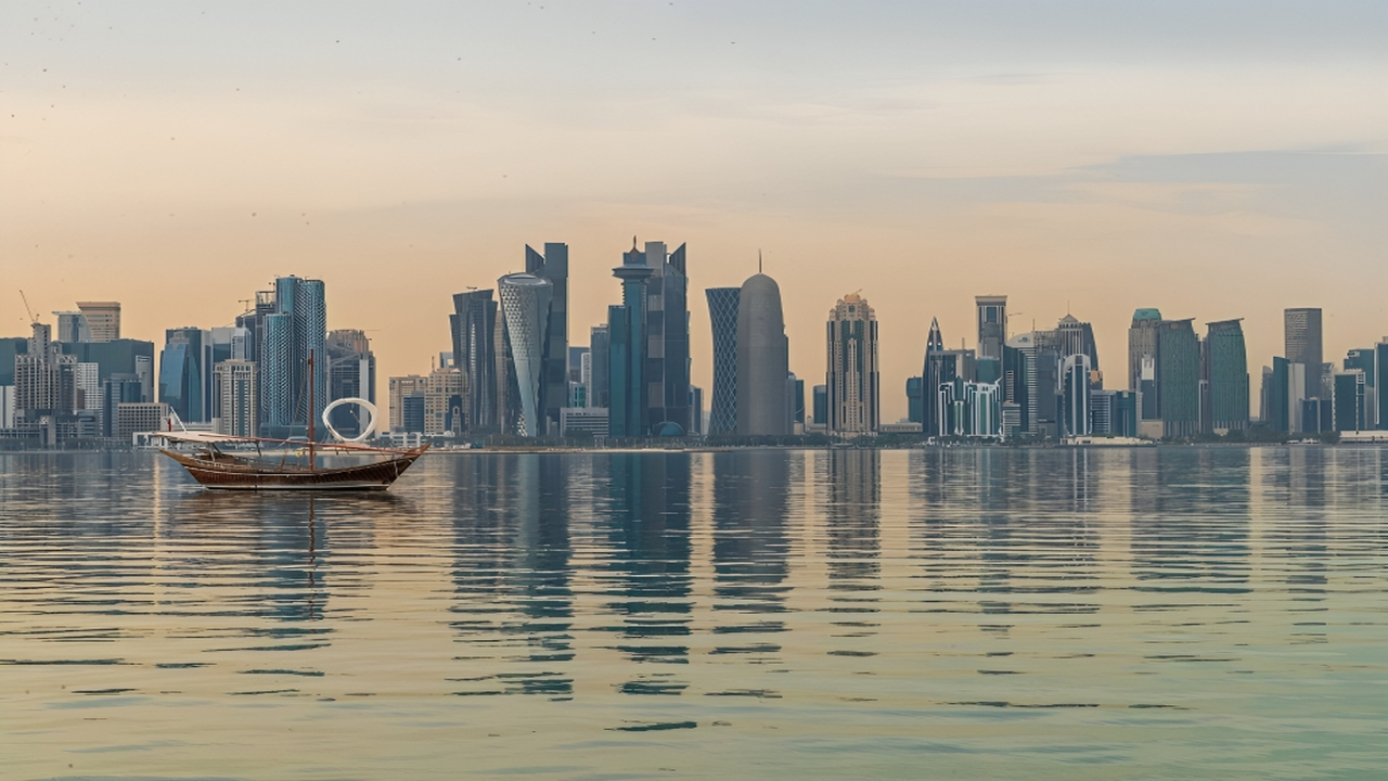 توقعات الأرصاد الجوية لدرجات الحرارة وانخفاض ملموس في حالة الطقس على الساحل ليلًا